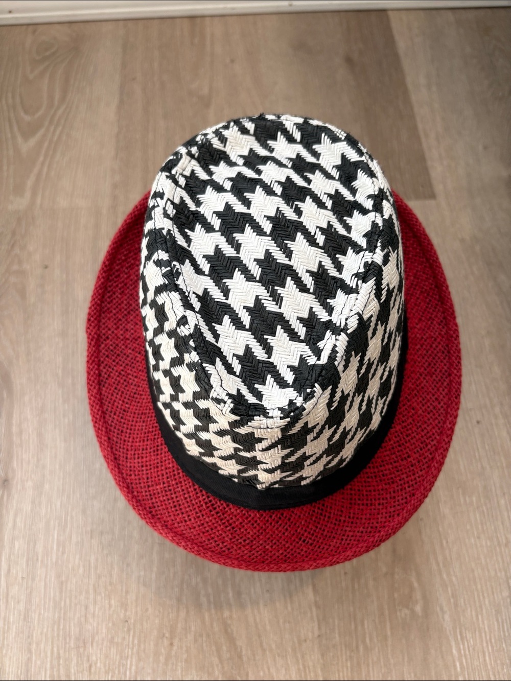 Women’s houndstooth fedora - Picture 2 of 5